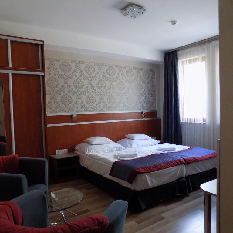 Fortuna Hotel Miskolc Dış mekan fotoğraf